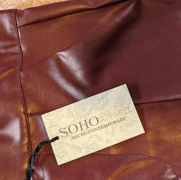 SOHO Apparel Burgundy Faux Leather Pants Women’s Medium - NWT - Picture 14 of 16